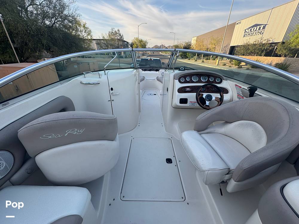 Slide: The Image of Sea Ray 24 2004 - 15286512