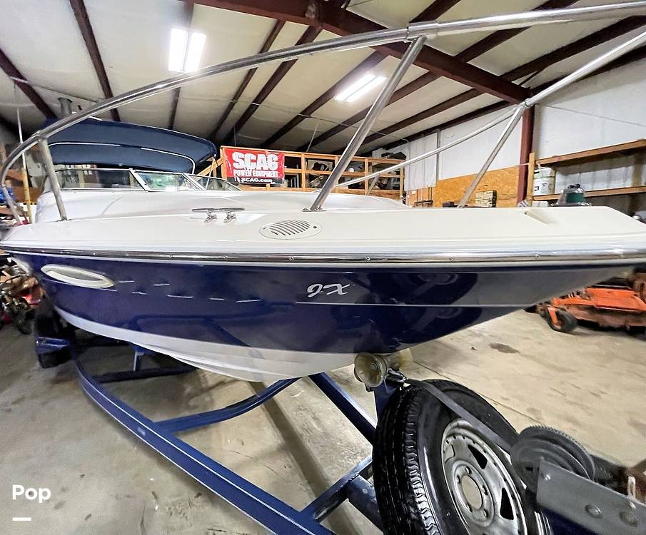 Slide: The Image of Sea Ray 240 Overnighter 1995 - 12040070