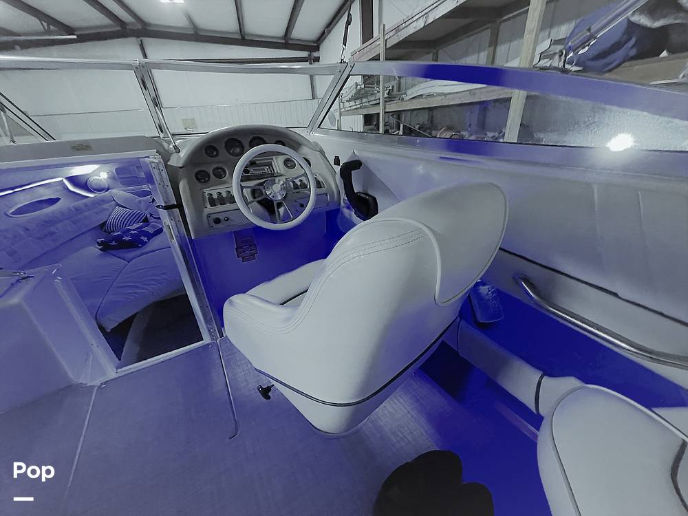 Slide: The Image of Sea Ray 240 Overnighter 1995 - 12040111