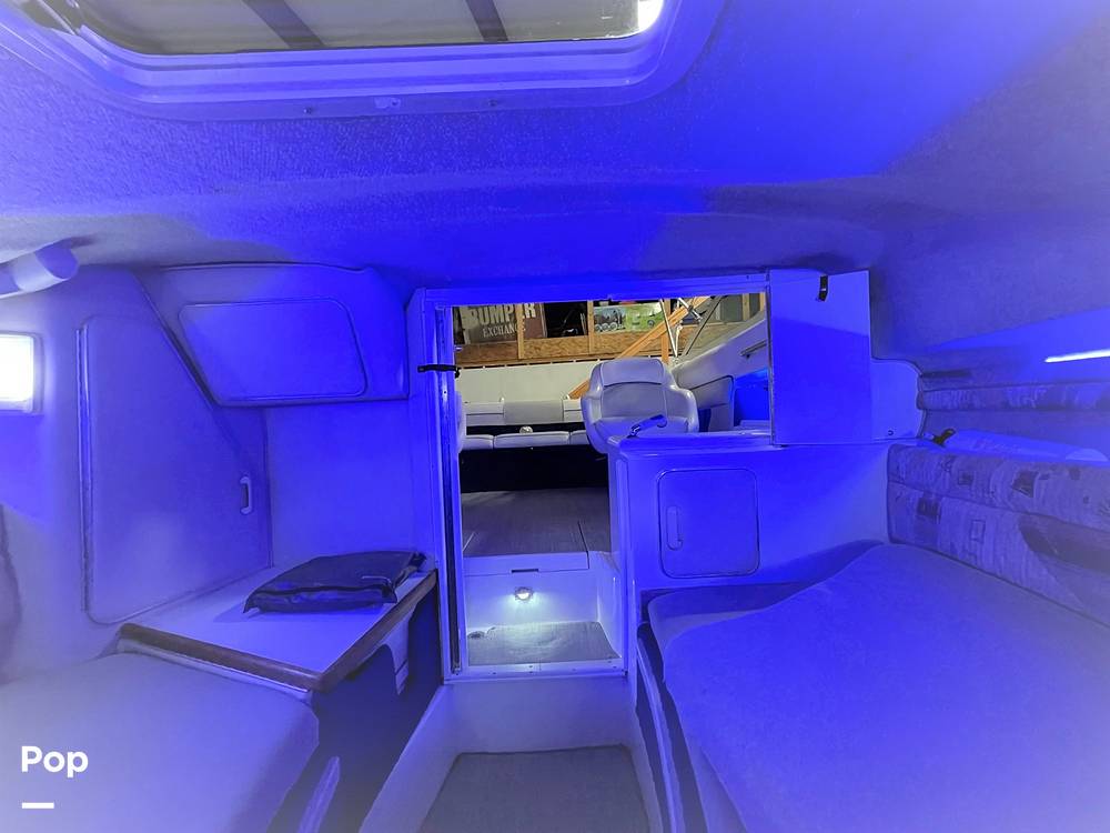 Slide: The Image of Sea Ray 240 Overnighter 1995 - 12040164