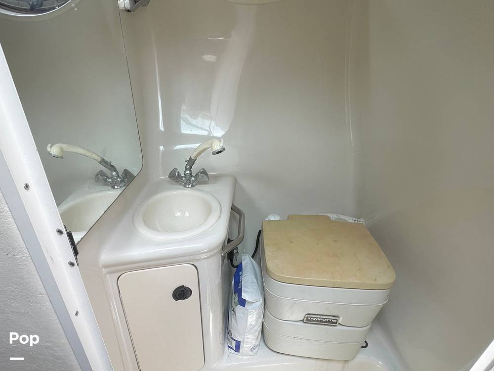 Slide: The Image of Bathroom Sink - 14514383