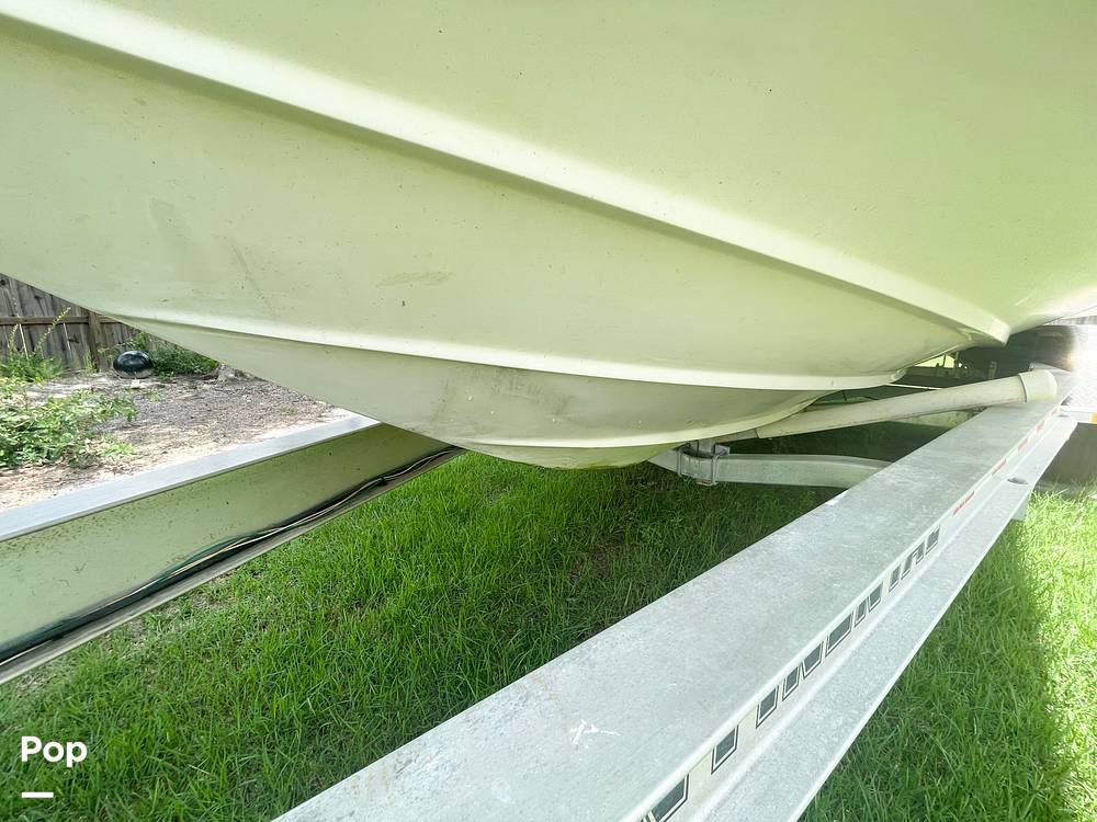 Slide: The Image of Sea Ray 240 Sundancer 2003 - 14514275