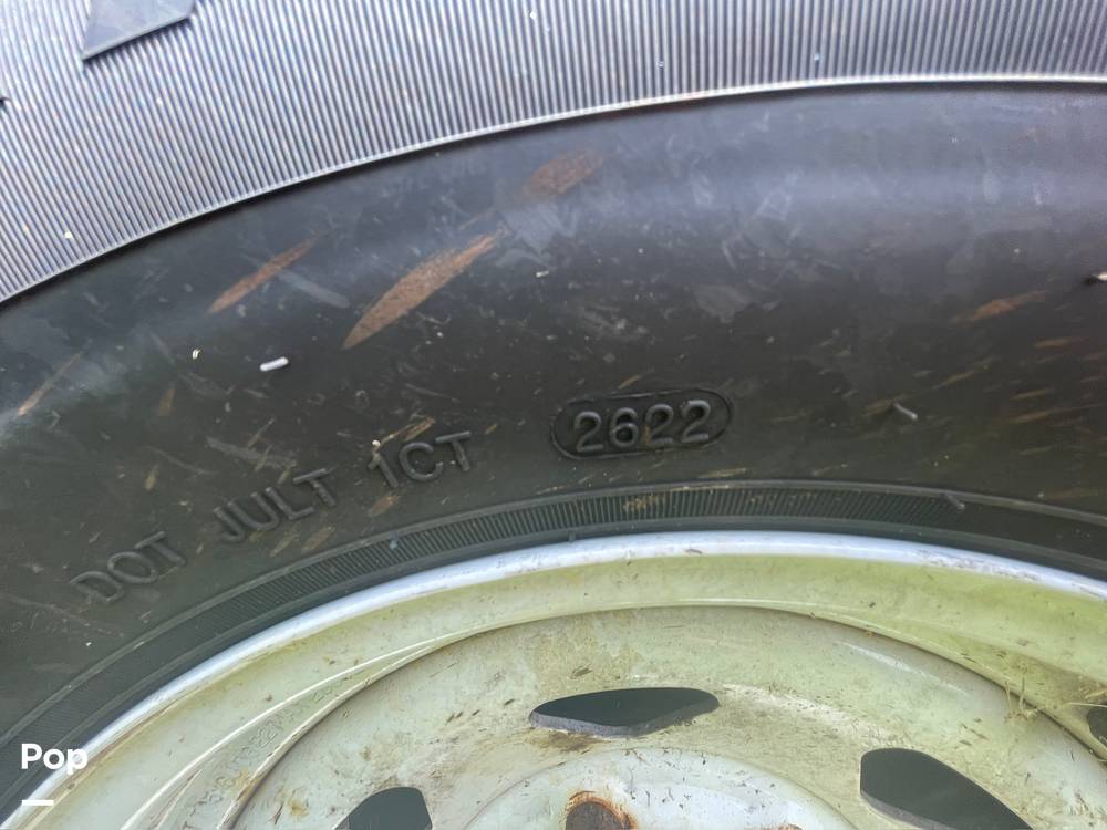 Slide: The Image of Tire Date Code - 14514279