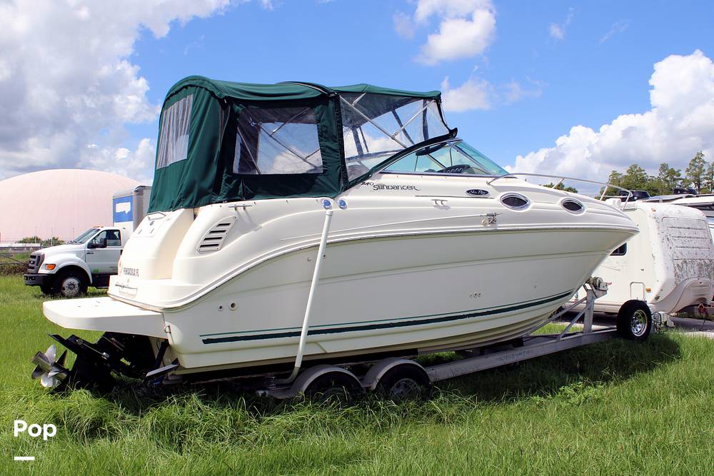 Slide: The Image of Sea Ray 240 Sundancer 2004 - 14163758