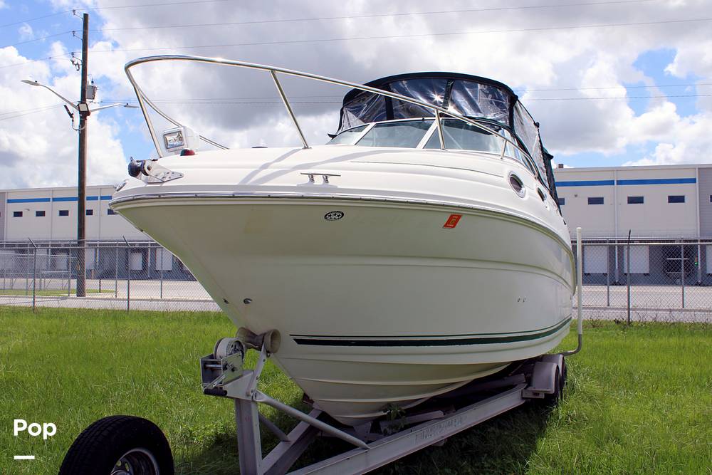 Slide: The Image of Sea Ray 240 Sundancer 2004 - 14163766