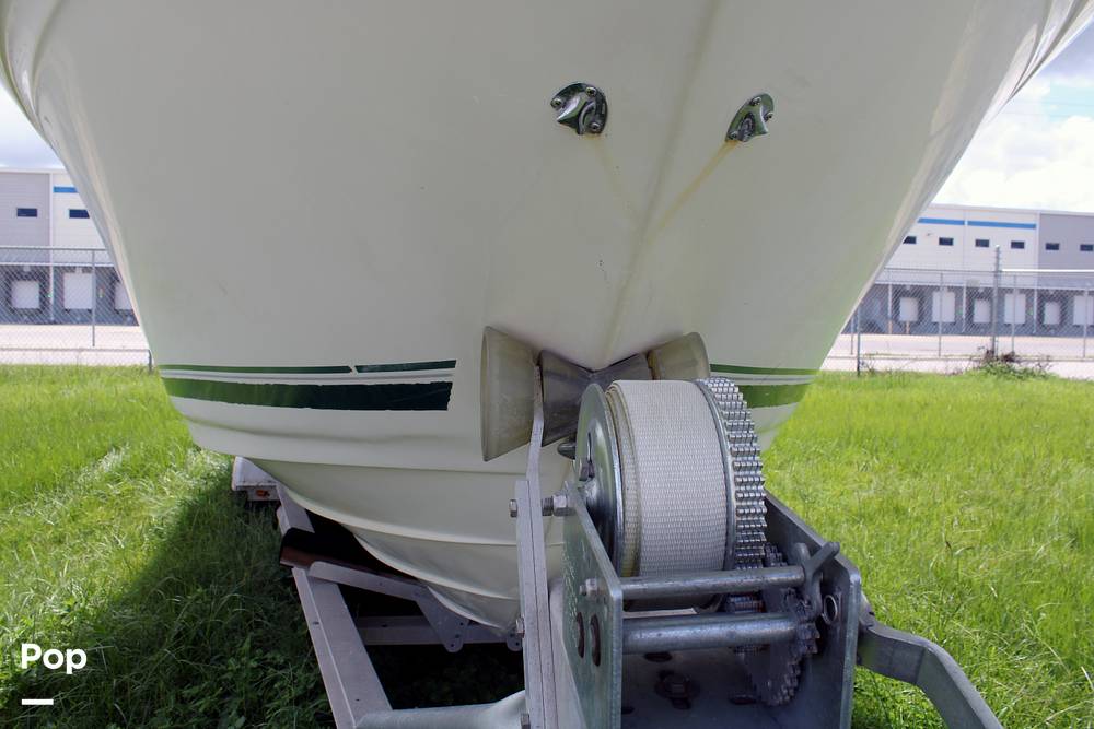 Slide: The Image of Sea Ray 240 Sundancer 2004 - 14163786