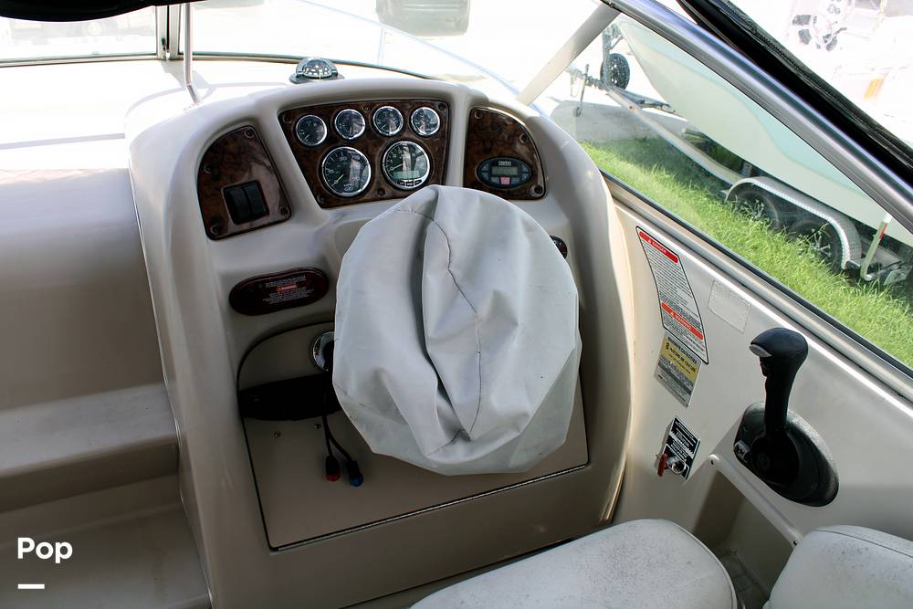 Slide: The Image of Sea Ray 240 Sundancer 2004 - 14163799