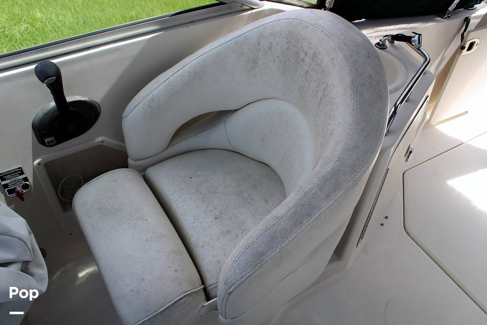 Slide: The Image of Sea Ray 240 Sundancer 2004 - 14163801