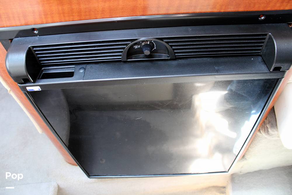 Slide: The Image of Sea Ray 240 Sundancer 2004 - 14163856