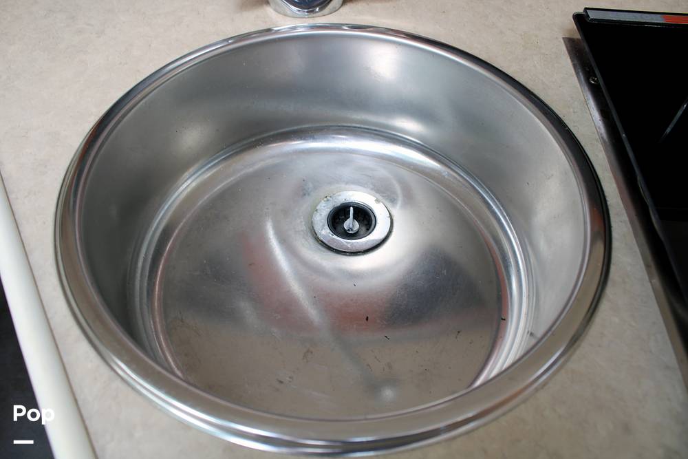 Slide: The Image of Sea Ray 240 Sundancer 2004 - 14163860