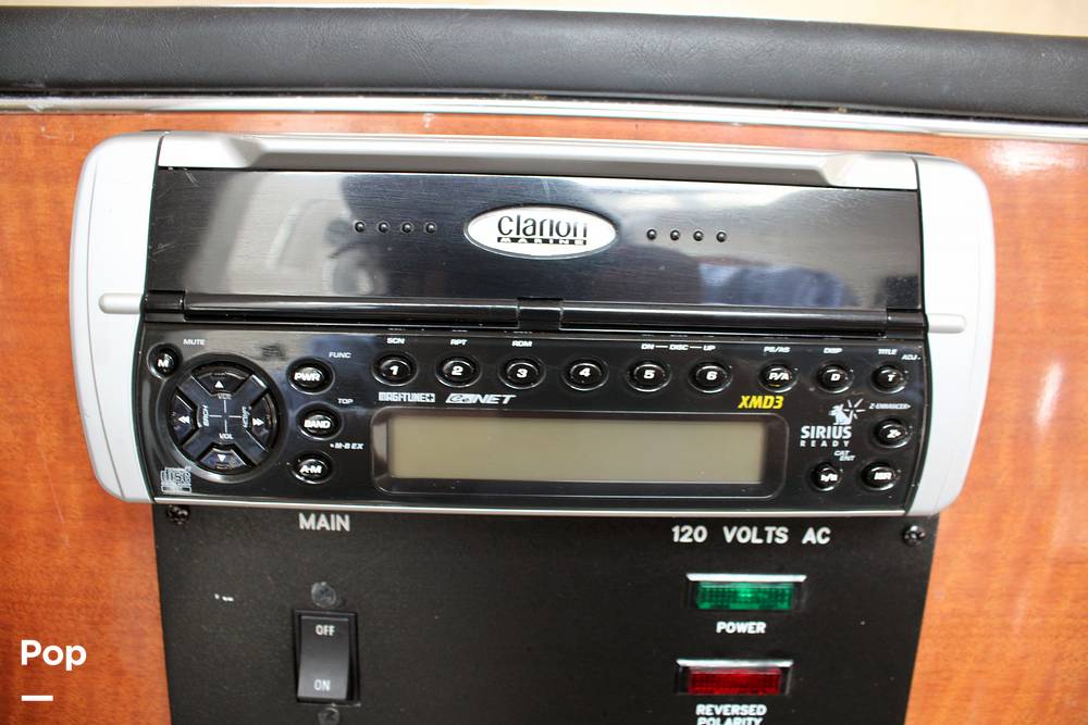 Slide: The Image of Sea Ray 240 Sundancer 2004 - 14163861