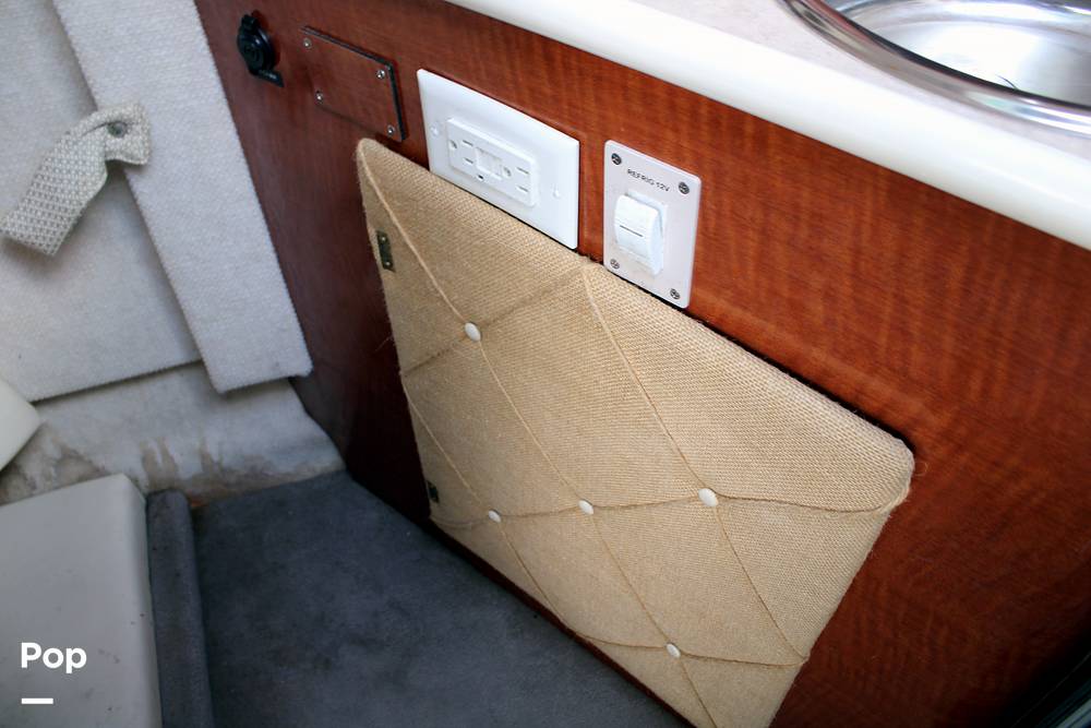 Slide: The Image of Sea Ray 240 Sundancer 2004 - 14163863