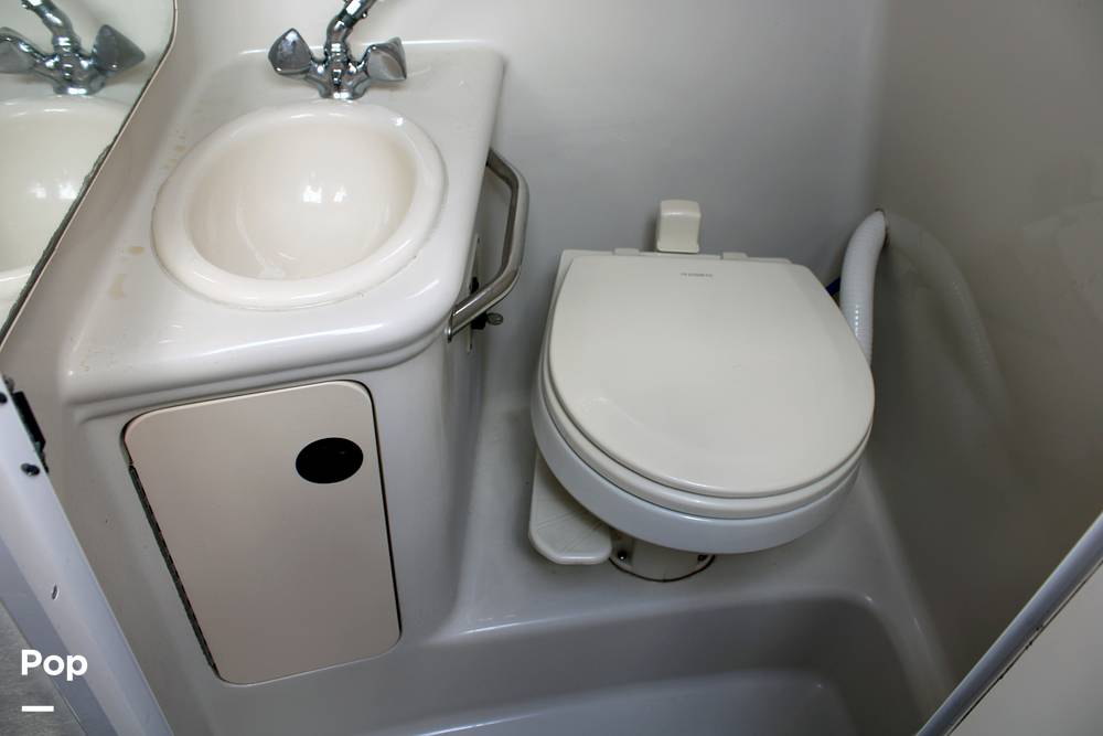 Slide: The Image of Sea Ray 240 Sundancer 2004 - 14163869