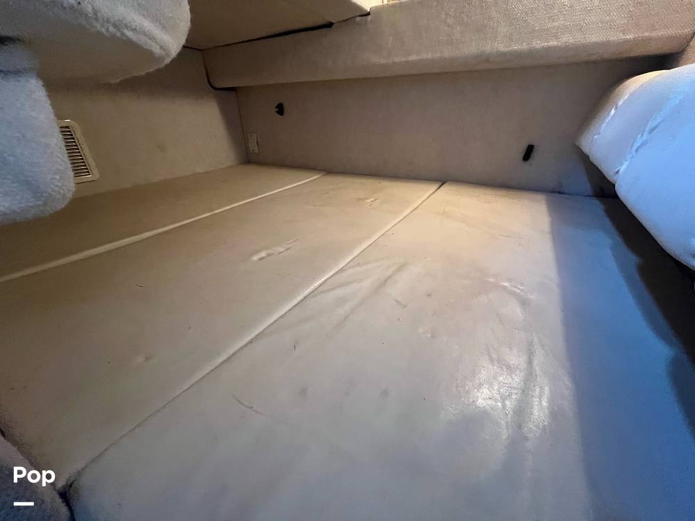 Slide: The Image of Sea Ray 240 Sundancer 2004 - 15373638