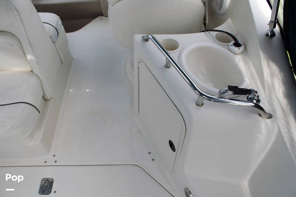 Slide: The Image of Sea Ray 240 Sundancer 2004 - 14163794