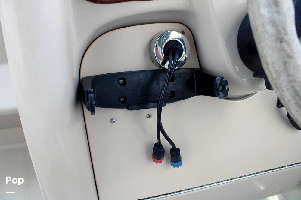 Slide: The Image of Sea Ray 240 Sundancer 2004 - 14163809