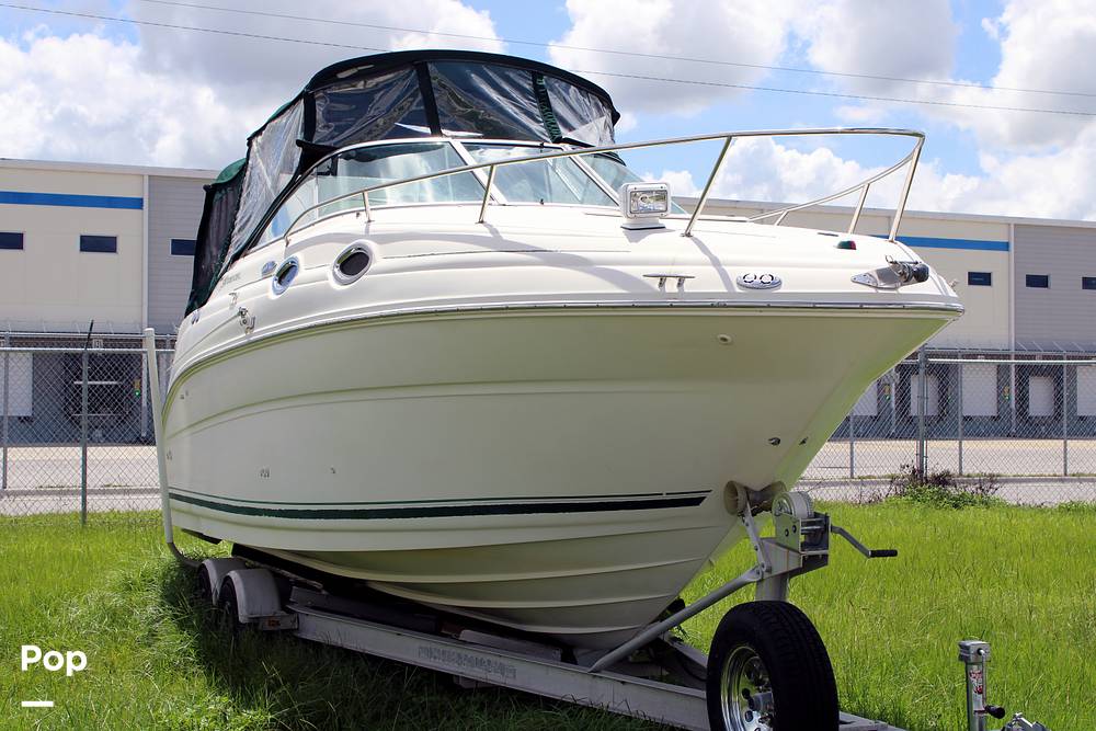 Slide: The Image of Sea Ray 240 Sundancer 2004 - 14163755