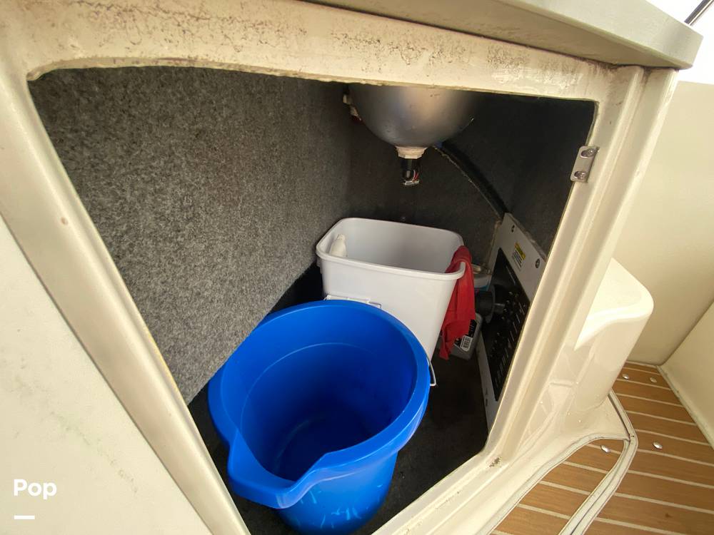 Slide: The Image of Sea Ray 240 Sundancer 2006 - 13209870