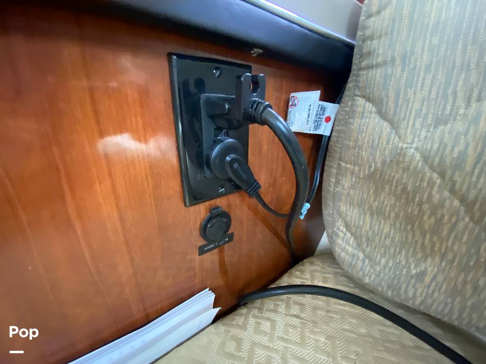Slide: The Image of Sea Ray 240 Sundancer 2006 - 13209888