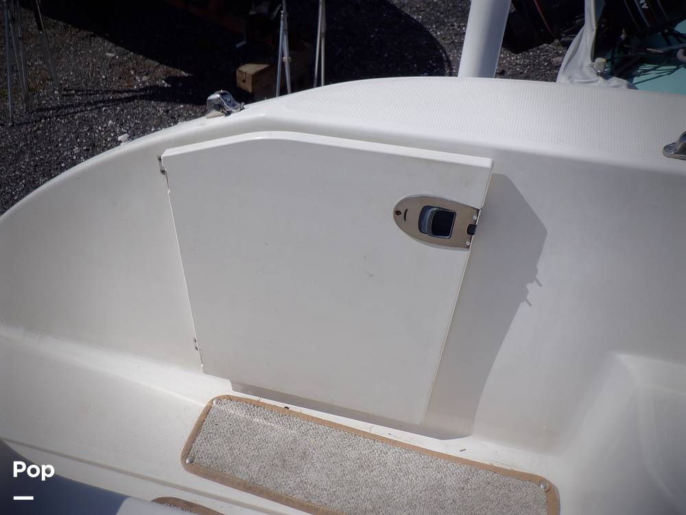 Slide: The Image of Sea Ray 240 Sundancer 2006 - 14038397