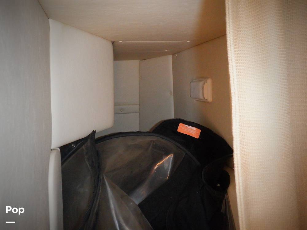 Slide: The Image of Sea Ray 240 Sundancer 2006 - 14038369
