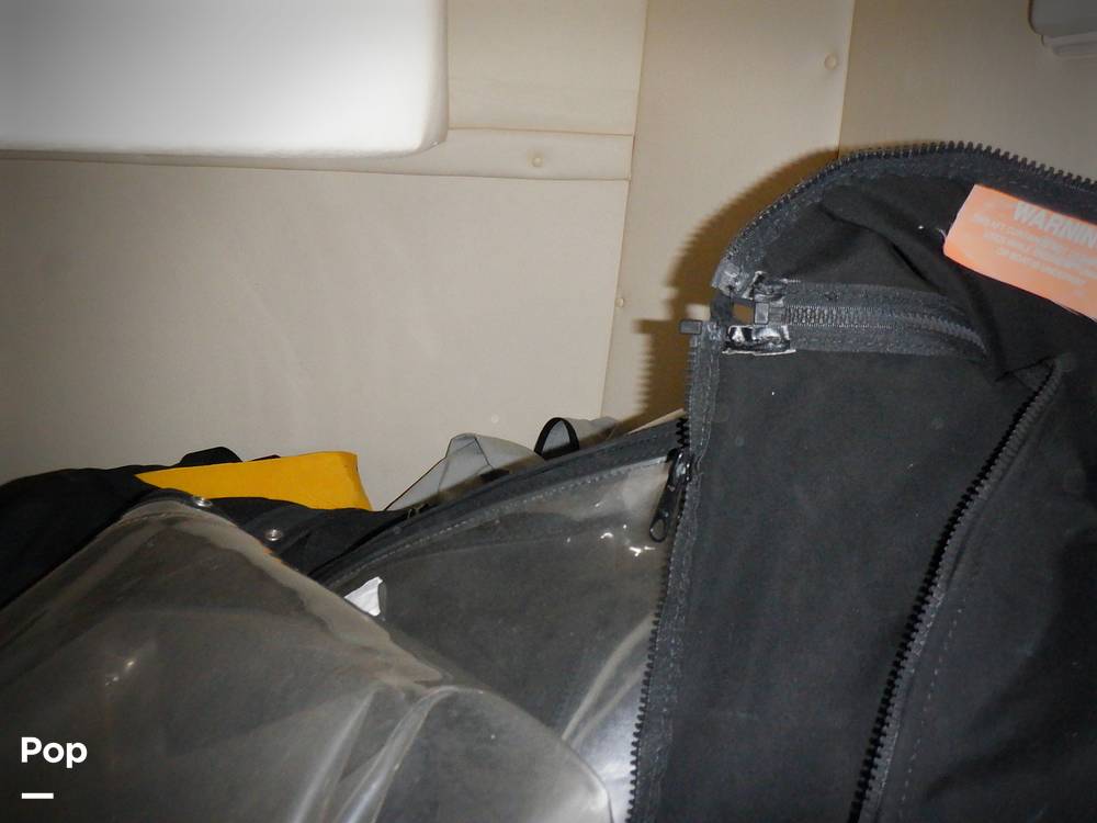 Slide: The Image of Sea Ray 240 Sundancer 2006 - 14038370