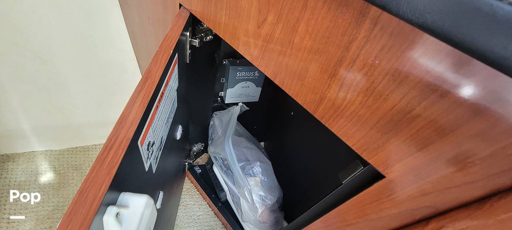 Slide: The Image of Sea Ray 240 Sundancer 2007 - 14431371