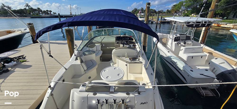 Slide: The Image of Sea Ray 240 Sundancer 2007 - 15642245