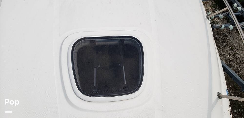 Slide: The Image of Sea Ray 240 Sundancer 2008 - 12841052