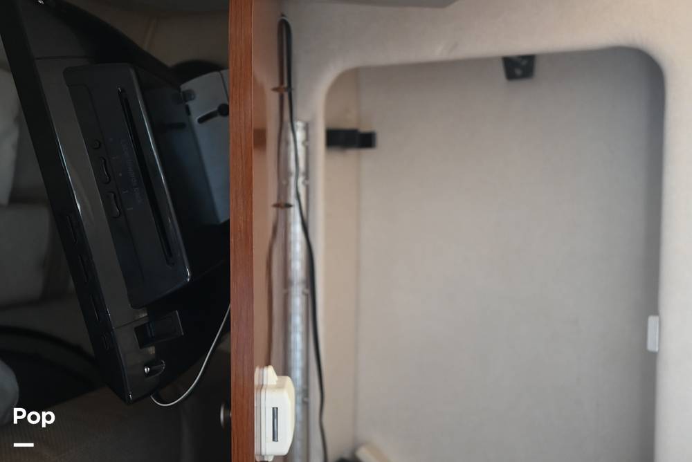 Slide: The Image of Sea Ray 240 Sundancer 2008 - 15339546