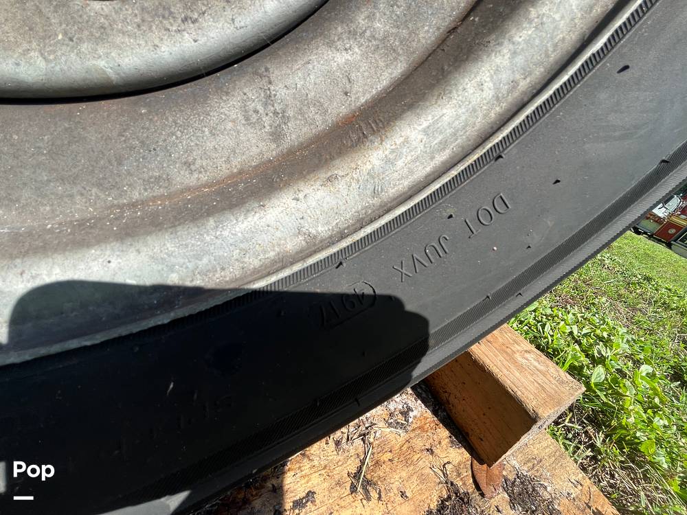 Slide: The Image of Sea Ray 240 Sundancer 2008 - 15499711