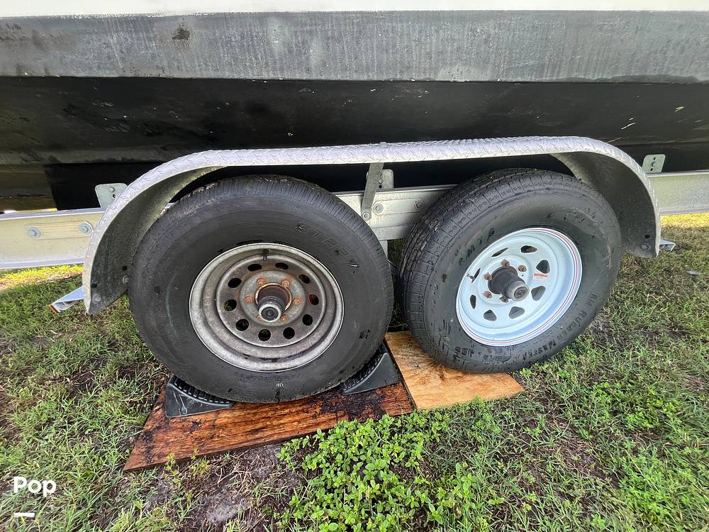 Slide: The Image of Sea Ray 240 Sundancer 2008 - 15499717