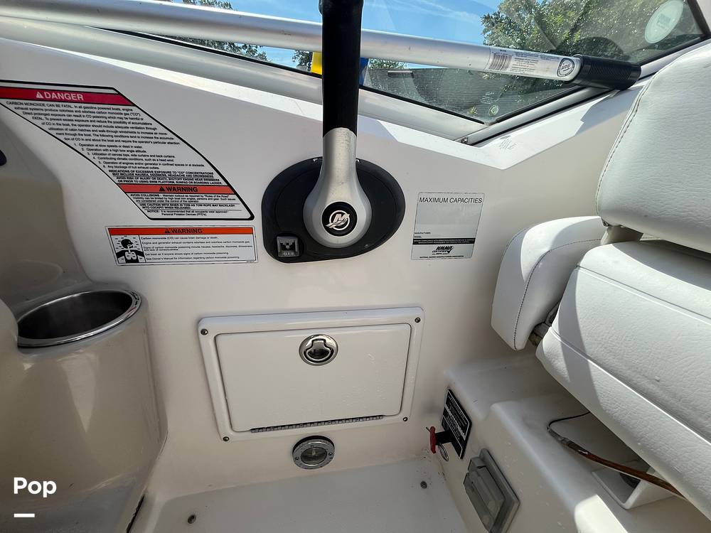 Slide: The Image of Sea Ray 240 Sundancer 2008 - 15499785