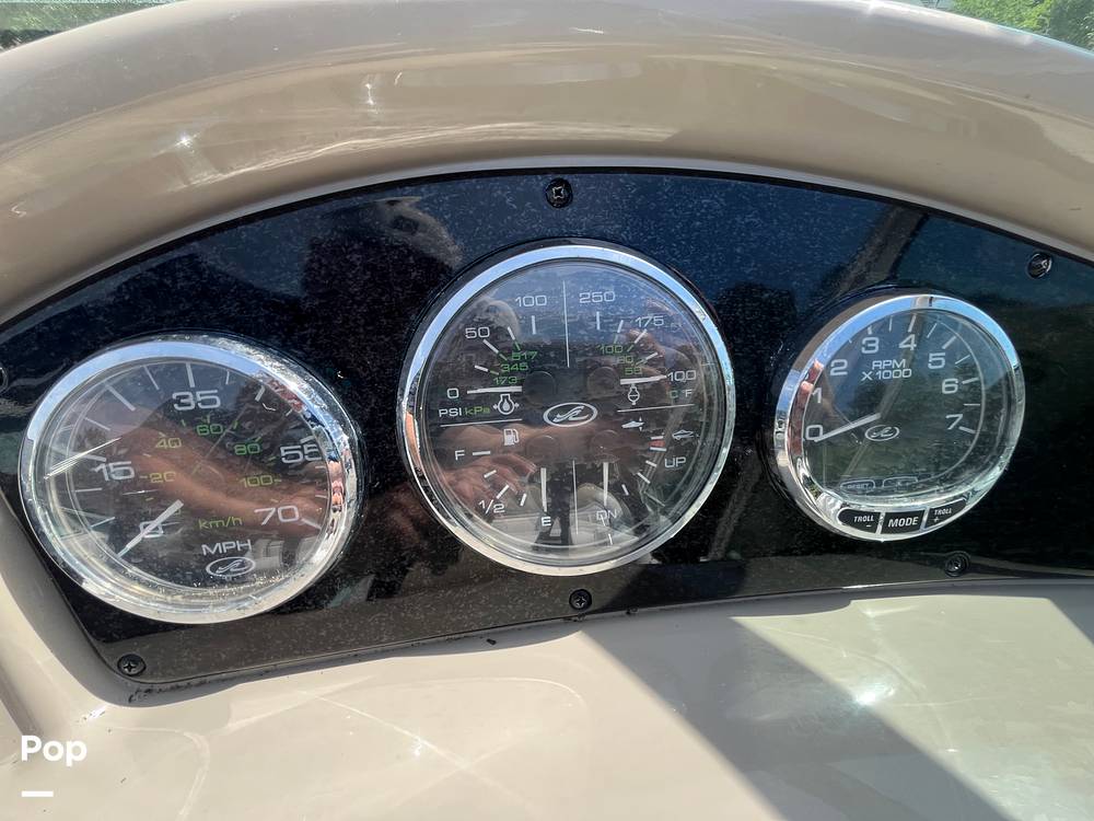 Slide: The Image of Sea Ray 240 Sundancer 2008 - 15499792