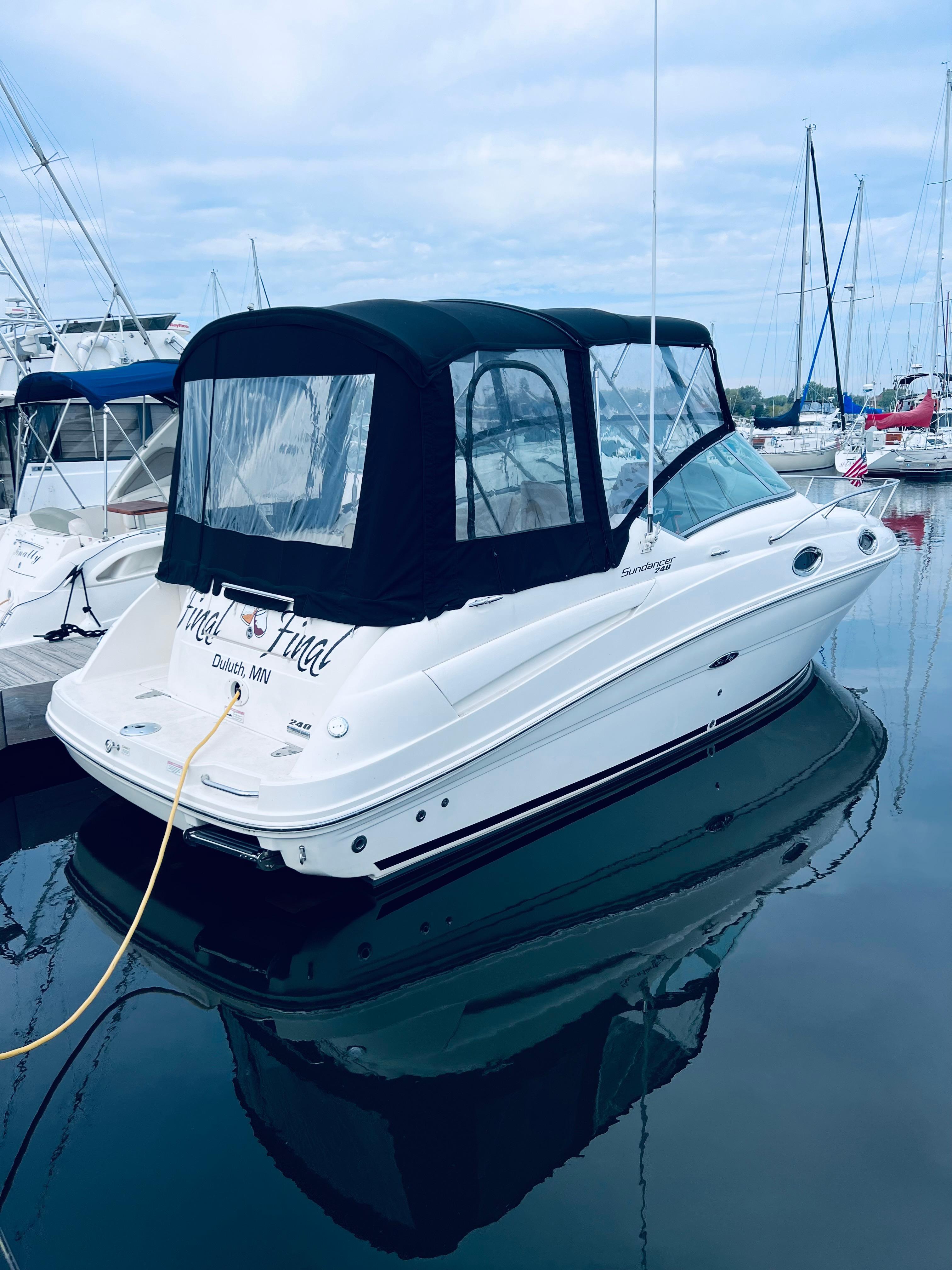 Slide: The Image of Sea Ray 240 Sundancer 2012 - 0