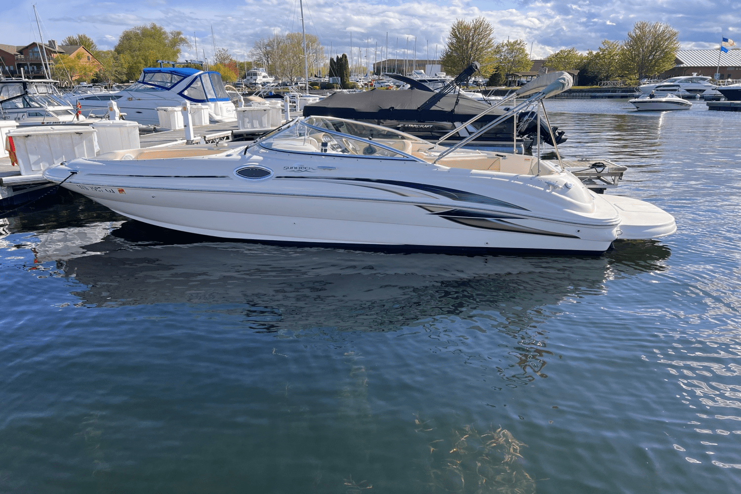 Slide: The Image of Sea Ray 240 SUNDECK 2002 - 1