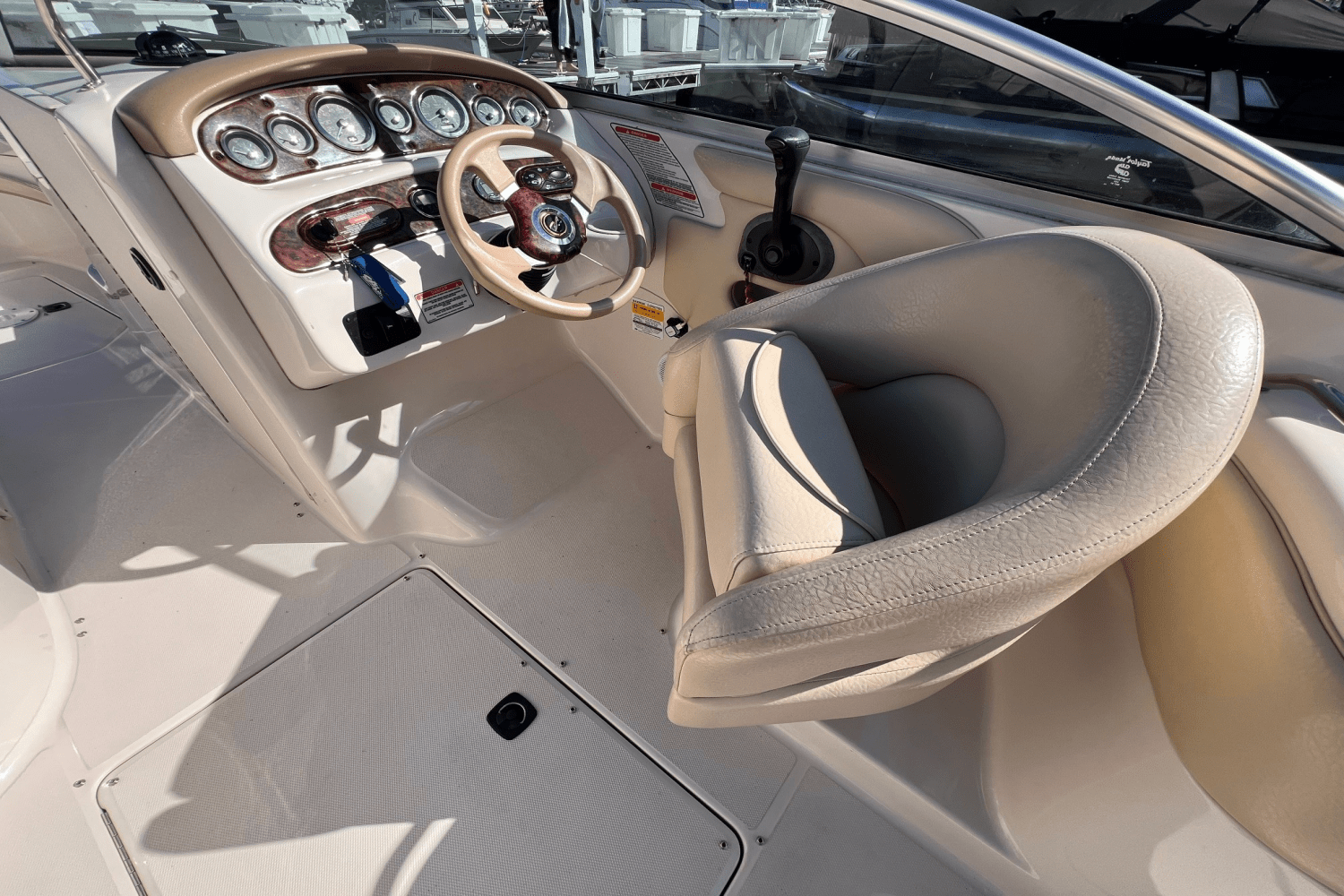 Slide: The Image of Sea Ray 240 SUNDECK 2002 - 10