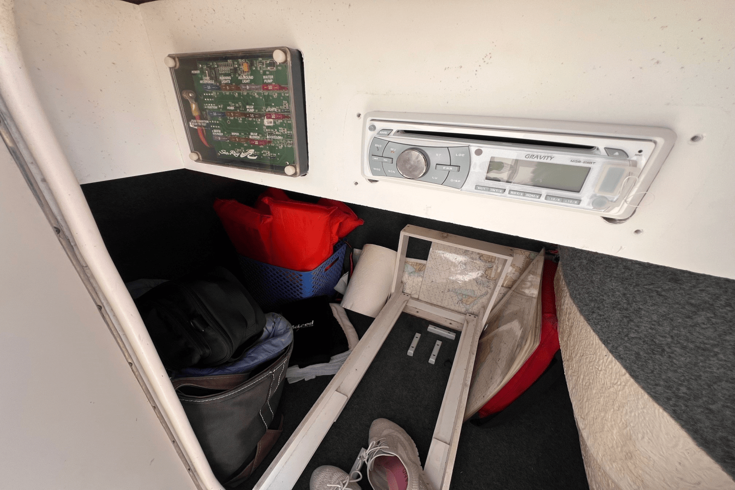 Slide: The Image of Sea Ray 240 SUNDECK 2002 - 13