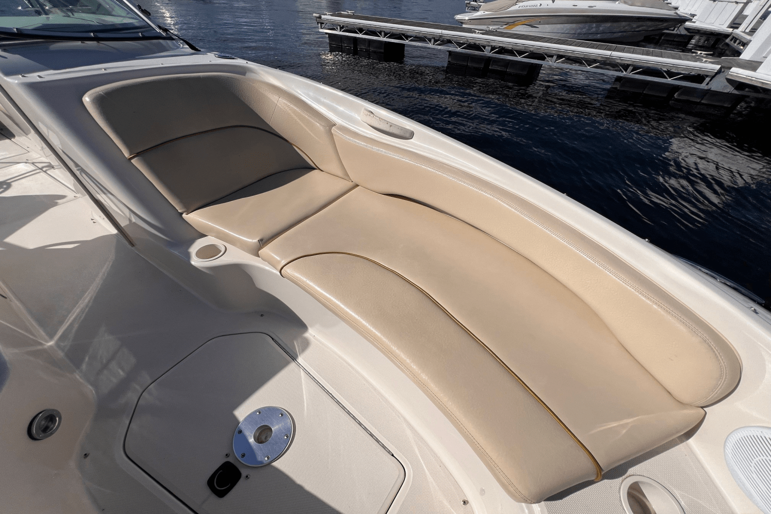 Slide: The Image of Sea Ray 240 SUNDECK 2002 - 17