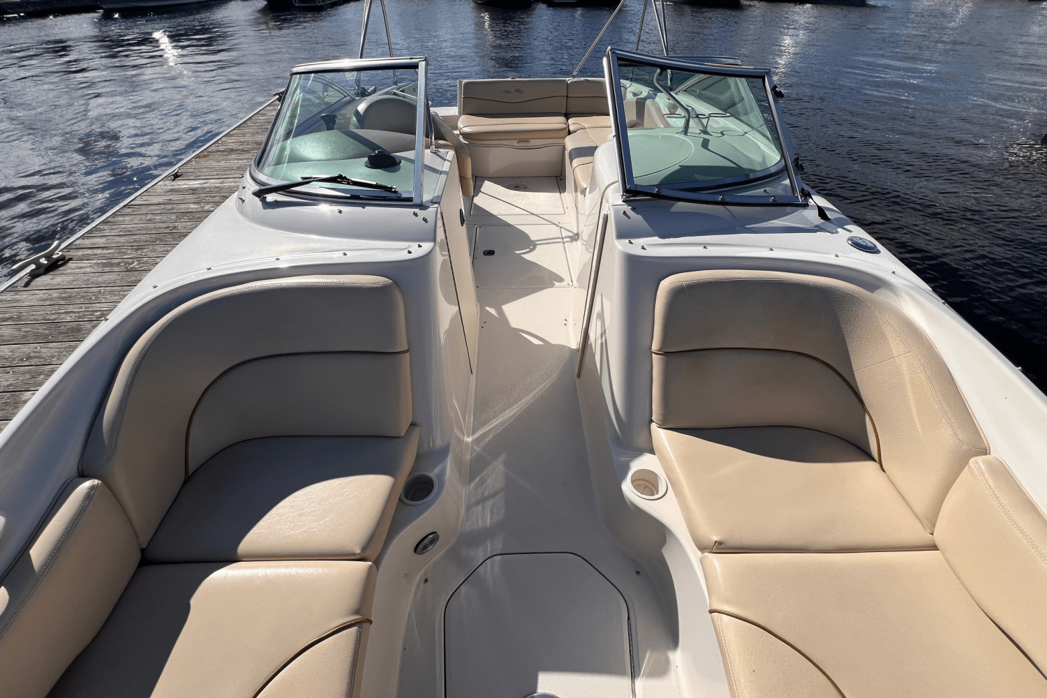 Slide: The Image of Sea Ray 240 SUNDECK 2002 - 19