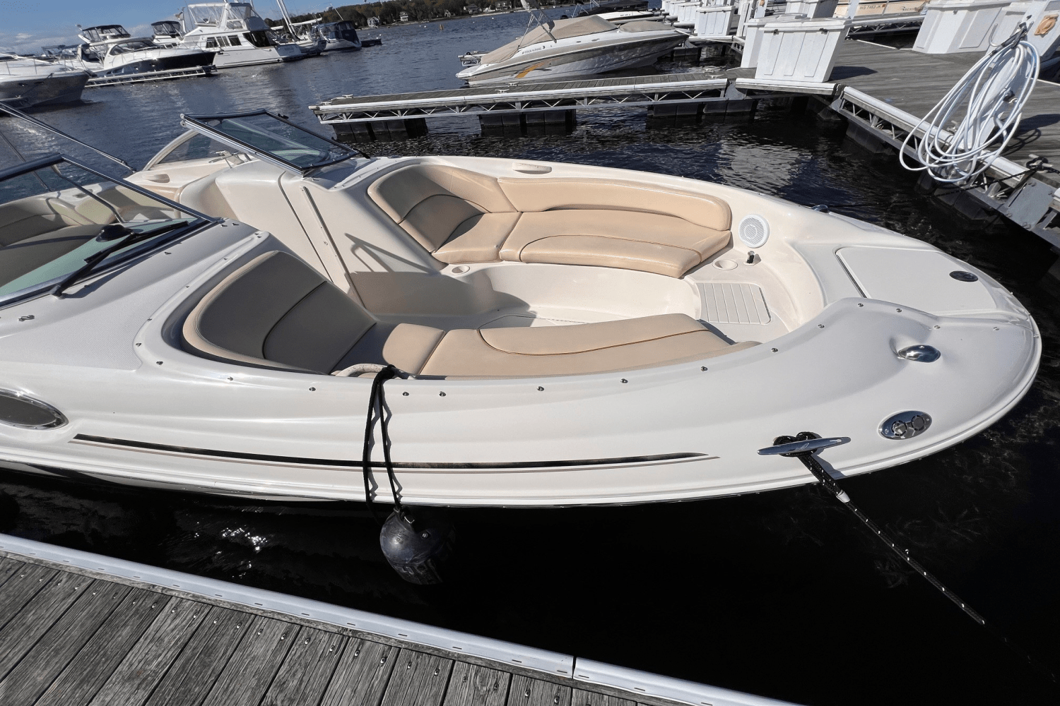 Slide: The Image of Sea Ray 240 SUNDECK 2002 - 5