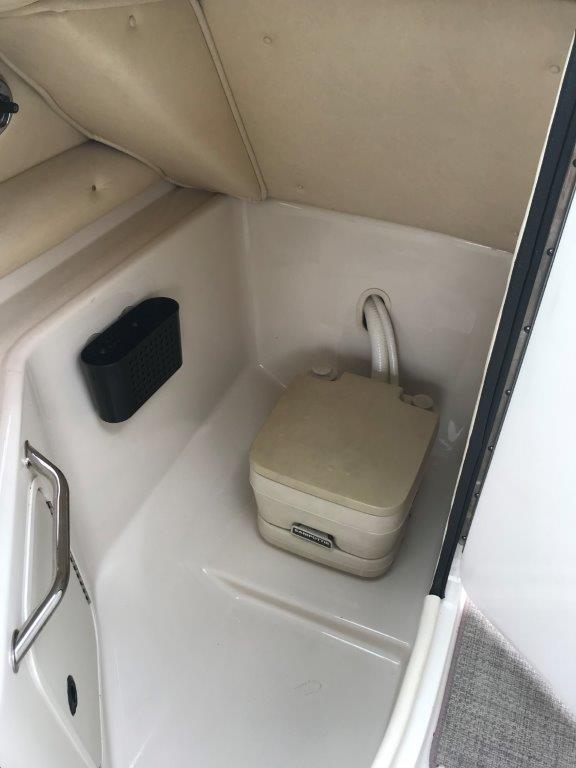 Slide: The Image of Sea Ray 240 Sundeck 2003 - 11
