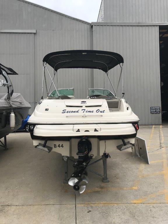 Slide: The Image of Sea Ray 240 Sundeck 2003 - 18