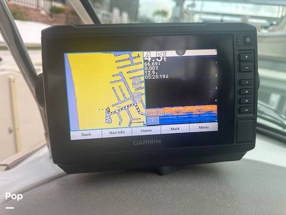 Slide: The Image of Sea Ray 240 Sundeck 2005 - 13883860
