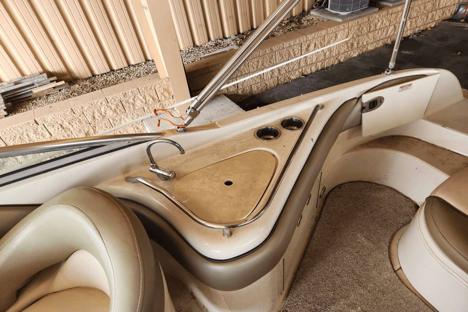 Slide: The Image of Sea Ray 240 SUNDECK 2005 - 12