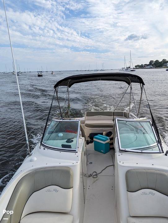 Slide: The Image of Sea Ray 240 SunDeck 2005 - 13