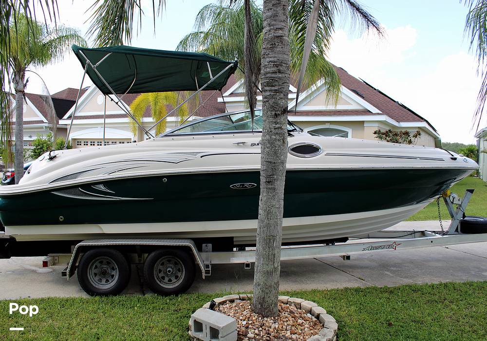 Slide: The Image of Sea Ray 240 Sundeck 2005 - 13162150