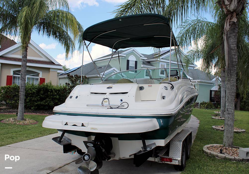 Slide: The Image of Sea Ray 240 Sundeck 2005 - 13162152
