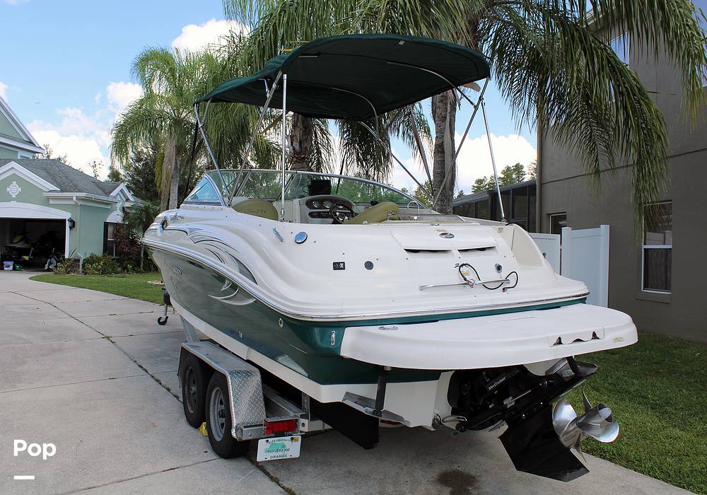 Slide: The Image of Sea Ray 240 Sundeck 2005 - 13162154