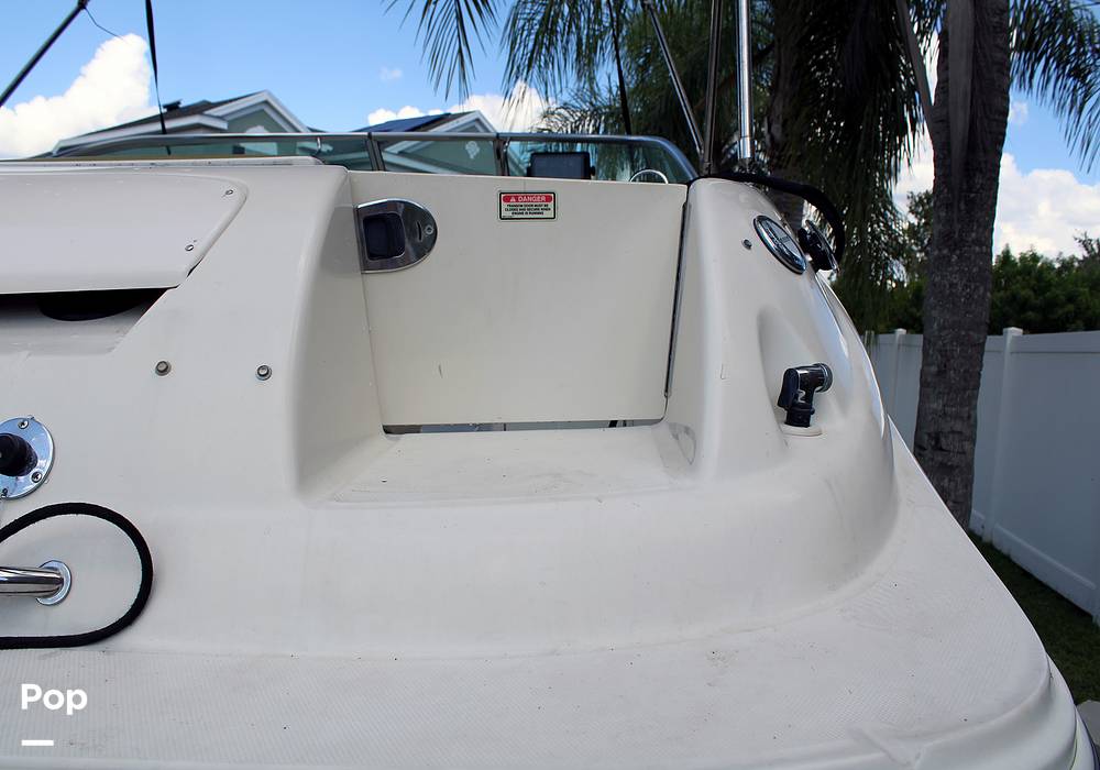 Slide: The Image of Sea Ray 240 Sundeck 2005 - 13162240
